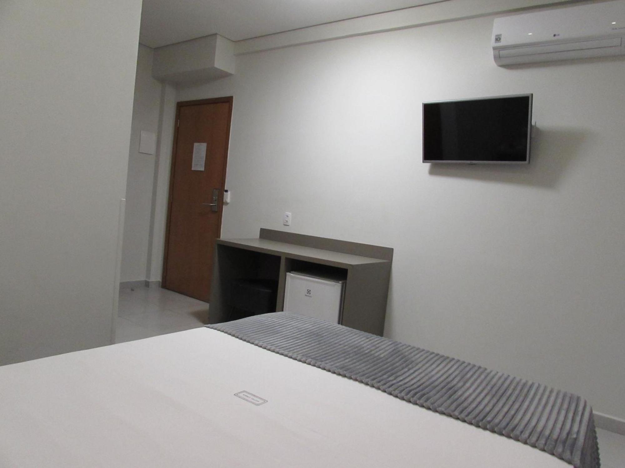 סאו פאולו Hotel Urbis A 10 Minutos Rua 25 De Marco, Bras,Bom Retiro,A 2 Minutos Do Mirante Sampa Sky מראה חיצוני תמונה