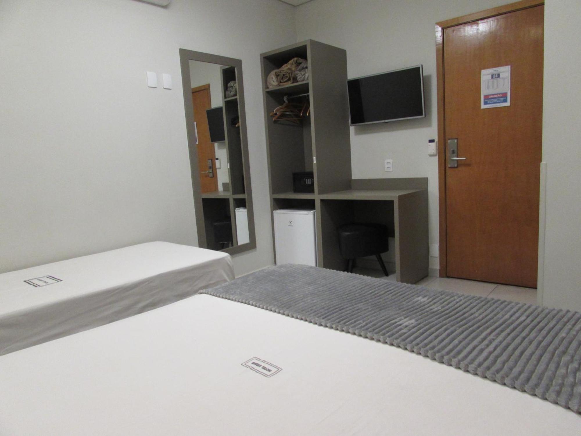 סאו פאולו Hotel Urbis A 10 Minutos Rua 25 De Marco, Bras,Bom Retiro,A 2 Minutos Do Mirante Sampa Sky מראה חיצוני תמונה